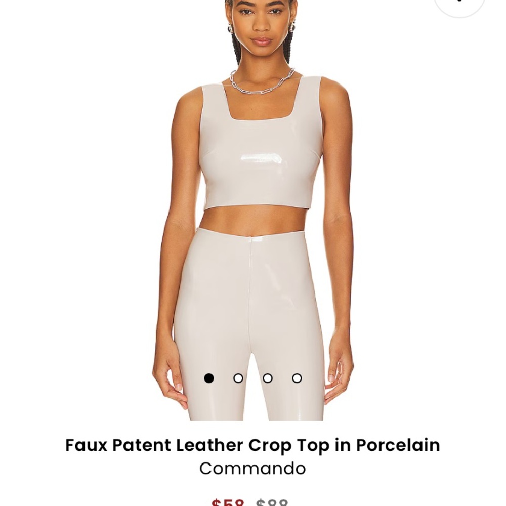 Commando faux leather set in porcelain
